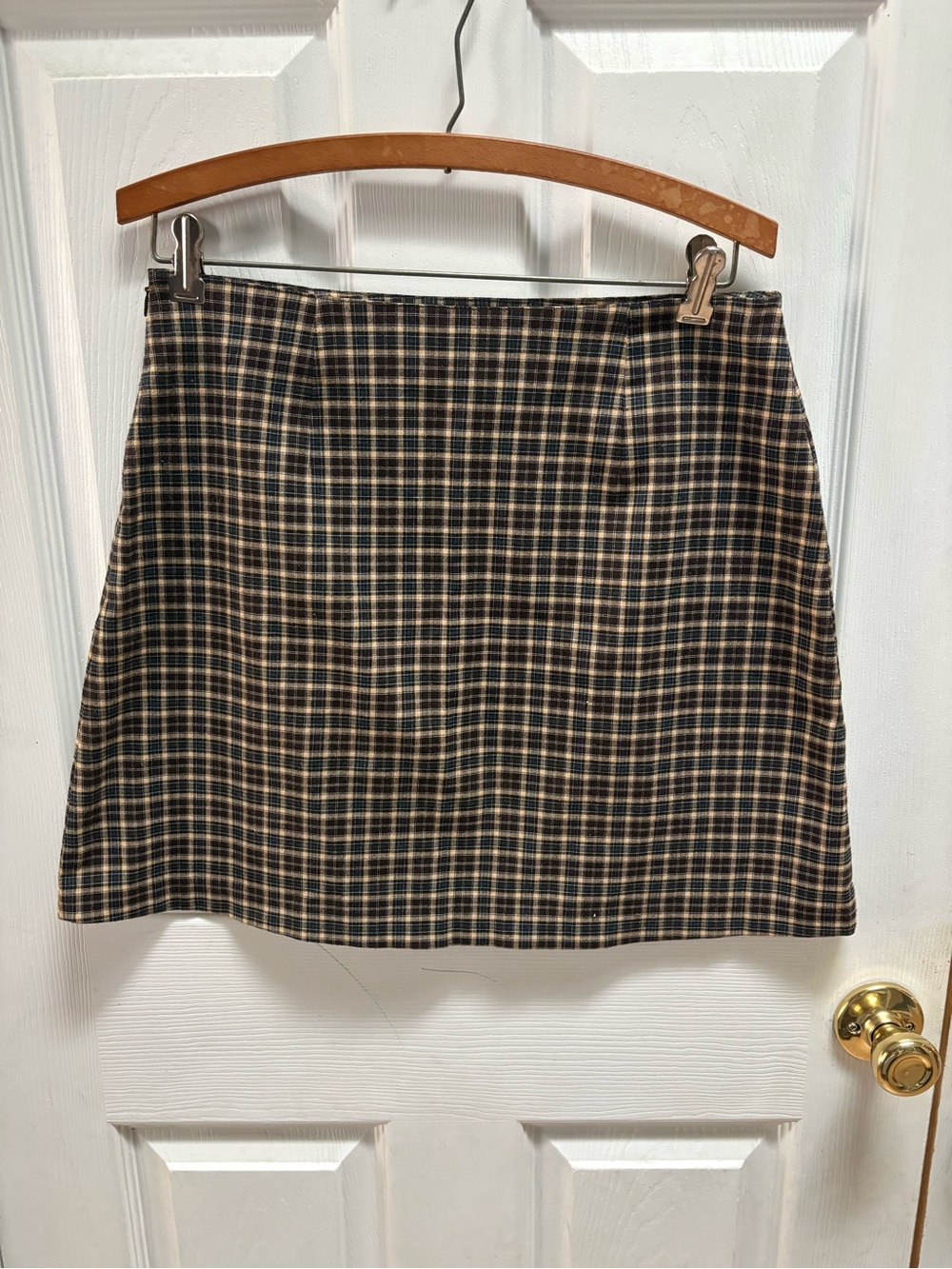 1990s American Eagle Outfitters Plaid Mini Skirt in Black and Tan